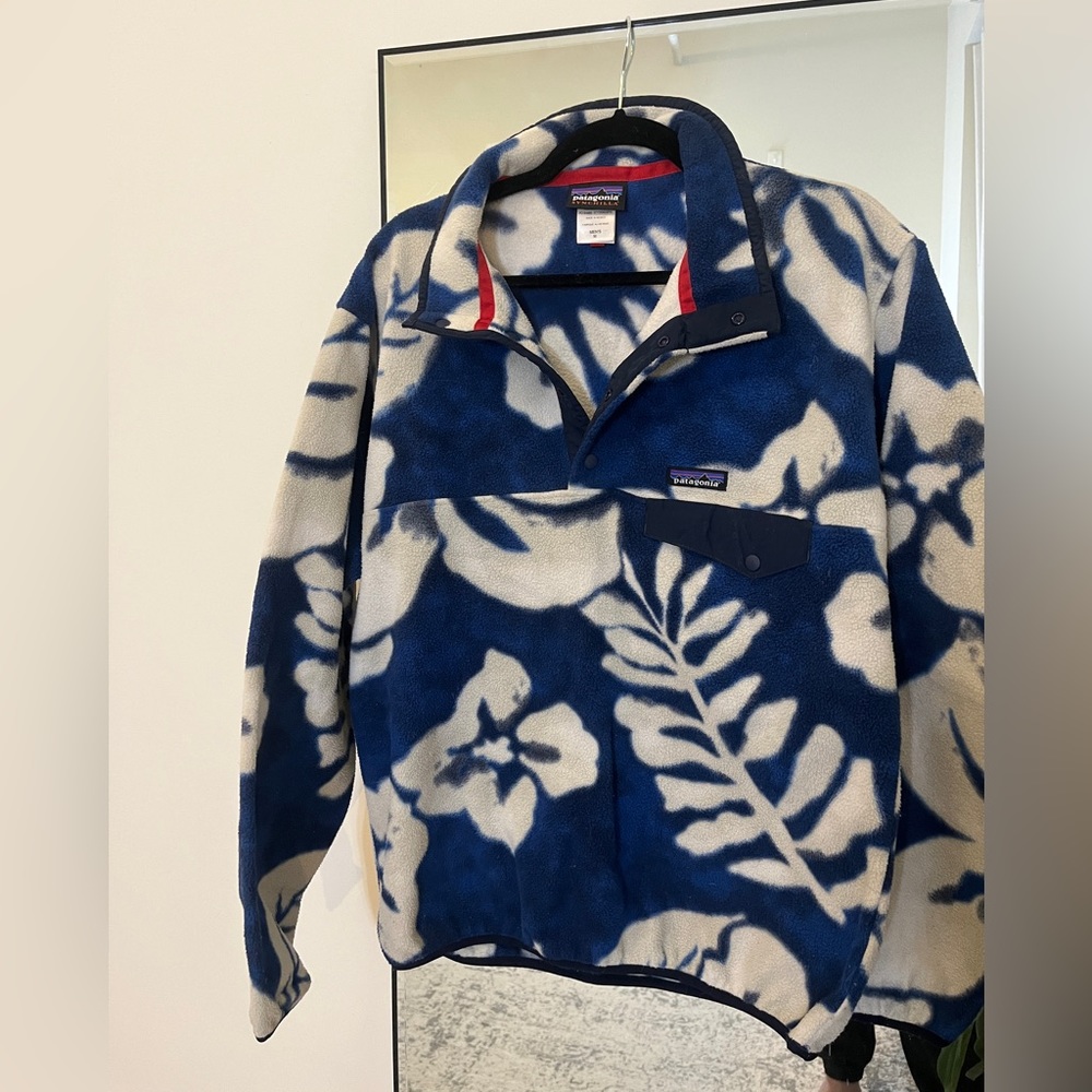 Hawaiian Blue/White Patagonia Synchilla Pullover